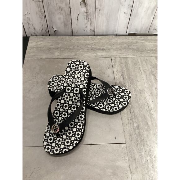 Tory Burch Women's Reva Rubber Flip Flops Black & Gray Logo Womens Sz 6 - Picture 1 of 3